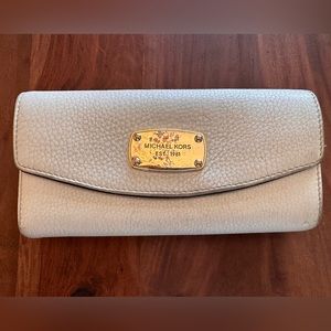 Michael Kors Off White Leather Wallet
